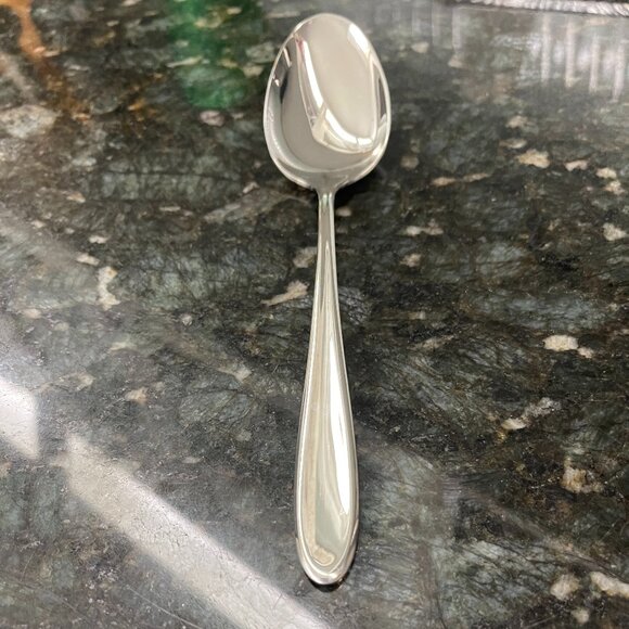 WMF ARTISAN 18/10 Cromargan Stainless Soup Spoon NEW - Picture 1 of 2